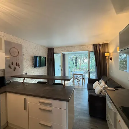 One-bedroom Les Restanques With Pool And Tennis Court *